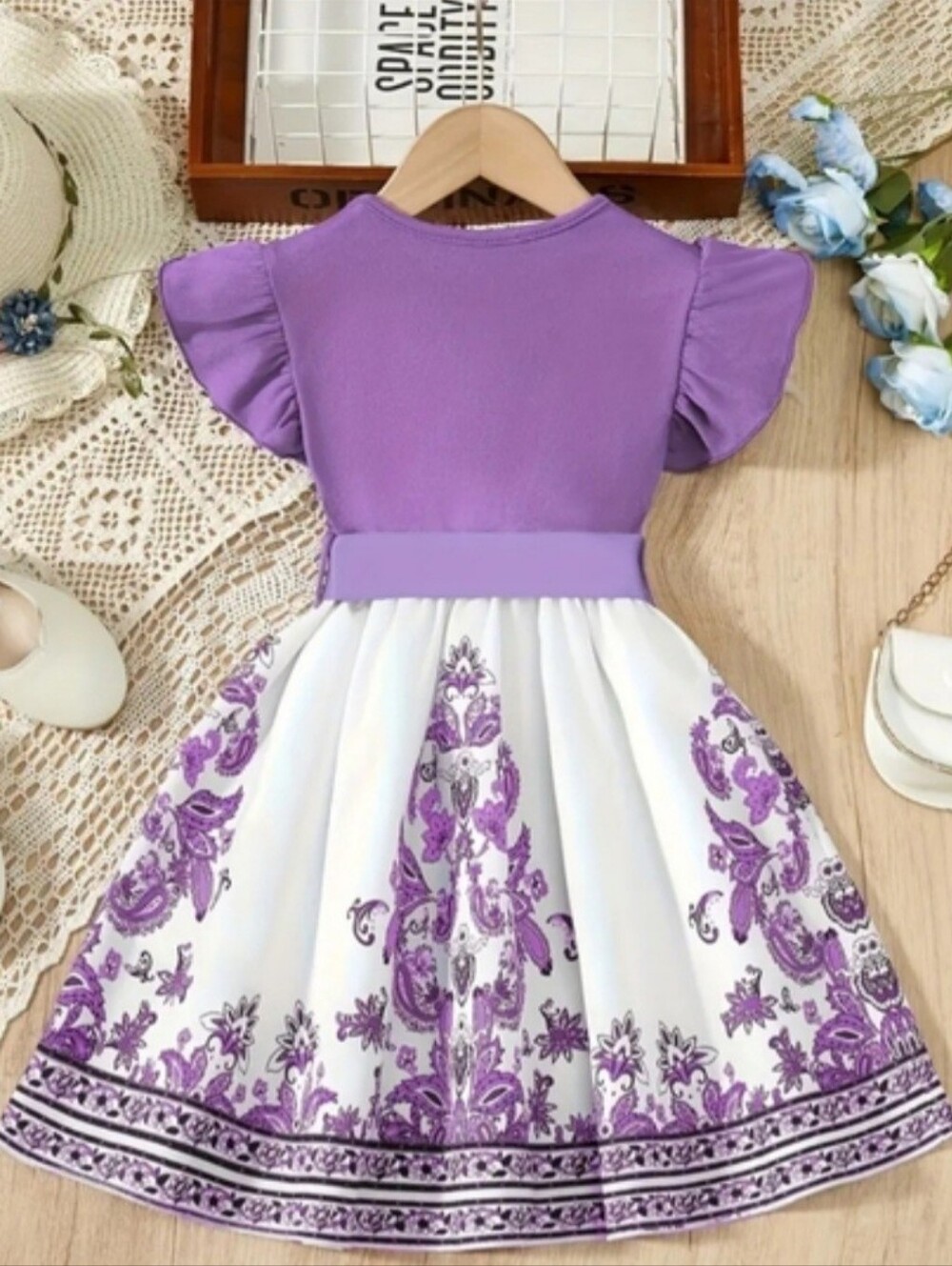 NWT Gir's Lilac and White Floral Sash Dress.